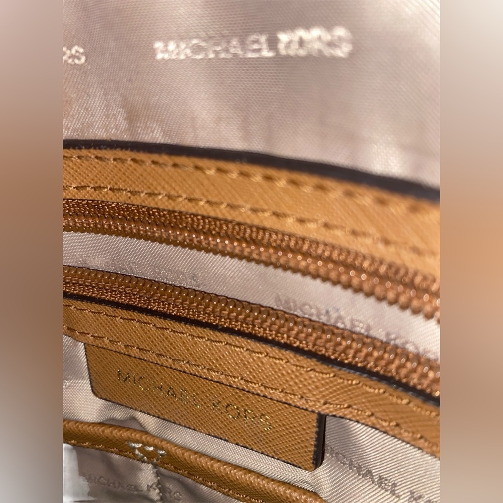 Michael Kors Charlotte Tan/Brown Jet Set Saffiano Leather Top Zip Tote Handbag - Picture 8 of 10